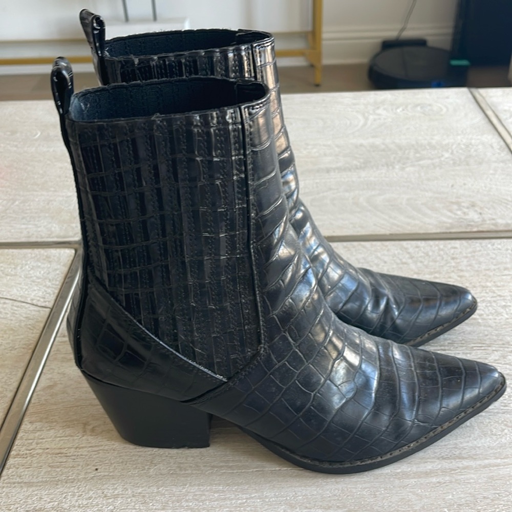 Black boots